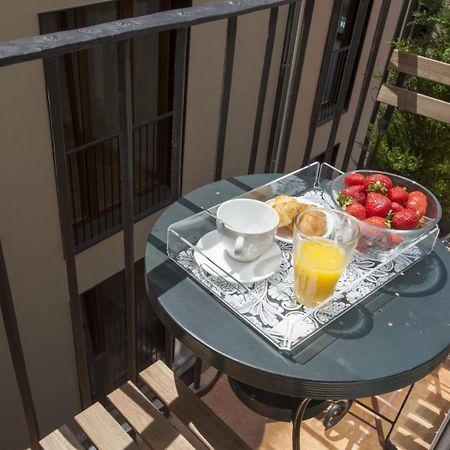 Singularstays Mercado Central Valencia Bagian luar foto