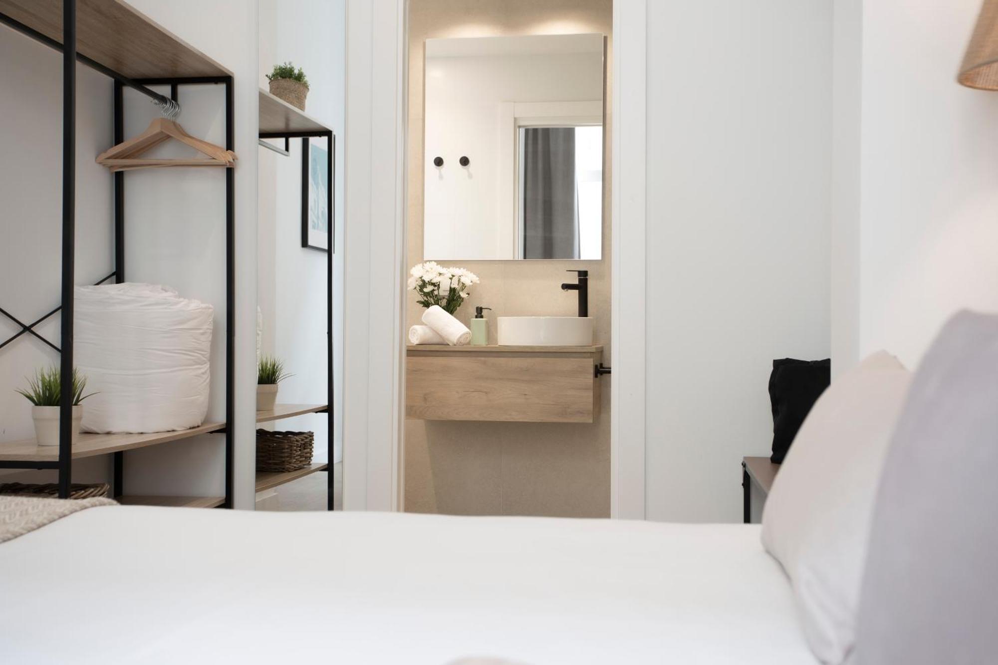 Singularstays Mercado Central Valencia Bagian luar foto