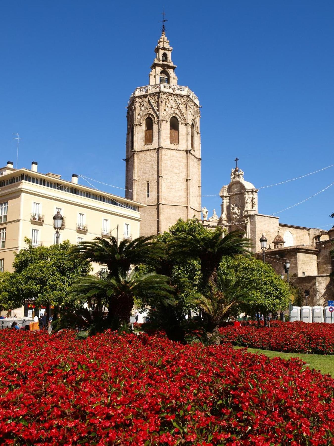 Singularstays Mercado Central Valencia Bagian luar foto