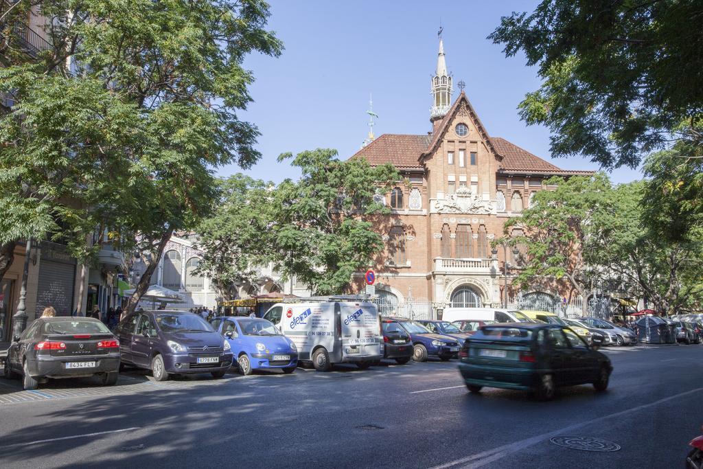 Singularstays Mercado Central Valencia Bagian luar foto