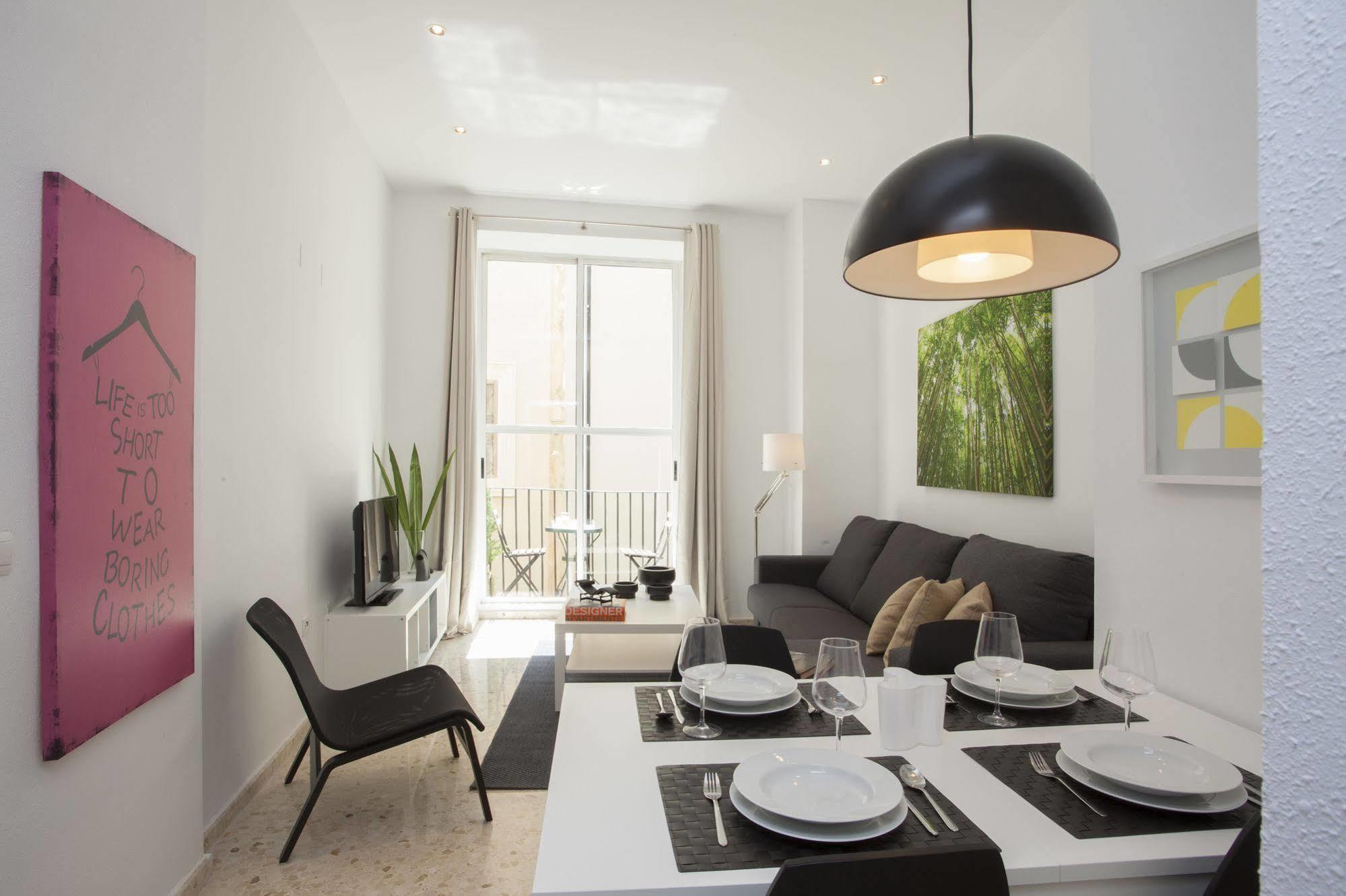 Singularstays Mercado Central Valencia Bagian luar foto